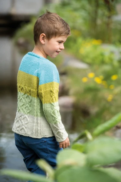 92444 Mollys Twist - Bluse til børn med fletning